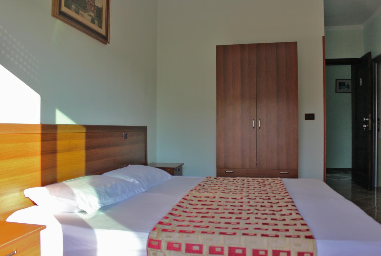 Risus Hotel Голем Экстерьер фото