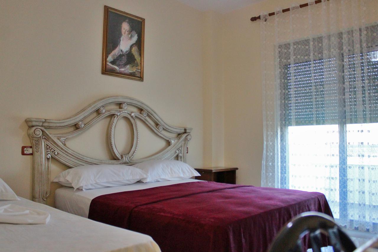 Risus Hotel Голем Экстерьер фото