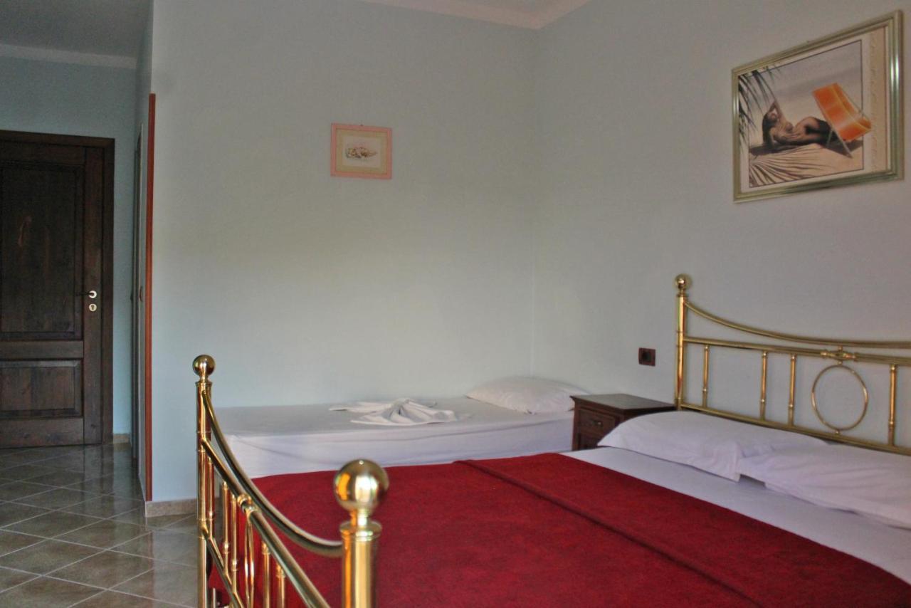 Risus Hotel Голем Экстерьер фото